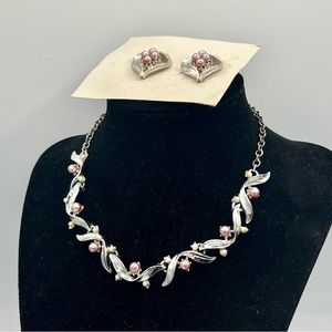 Vintage old stock silver tone lilac faux pearl choker & clip on earrings set